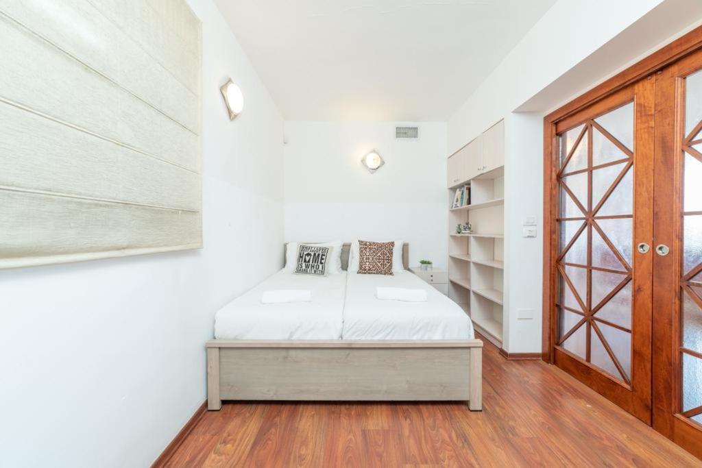 Art Apartment In Mamila - Art & View Baitulmaqdis Luaran gambar