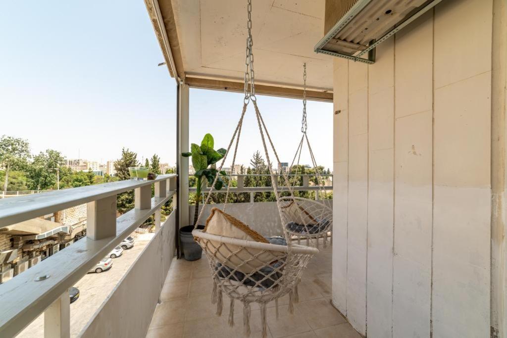 Art Apartment In Mamila - Art & View Baitulmaqdis Luaran gambar