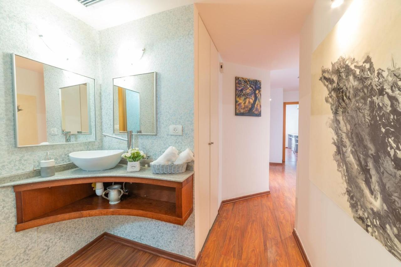 Art Apartment In Mamila - Art & View Baitulmaqdis Luaran gambar
