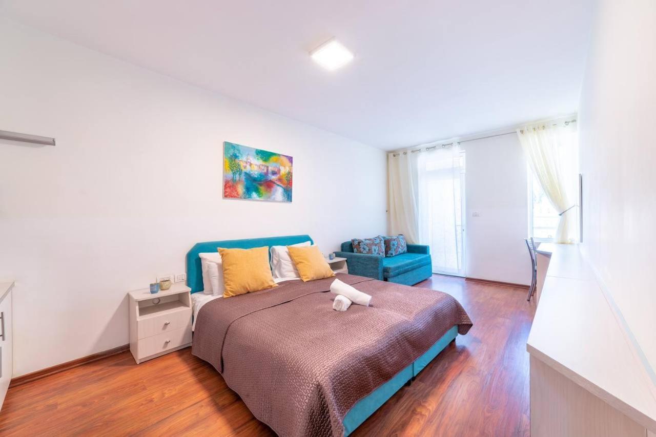 Art Apartment In Mamila - Art & View Baitulmaqdis Luaran gambar