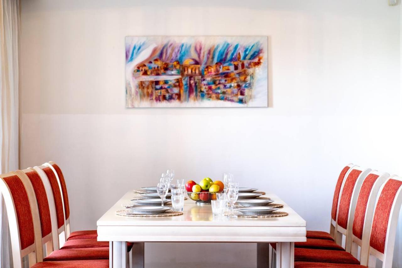 Art Apartment In Mamila - Art & View Baitulmaqdis Luaran gambar