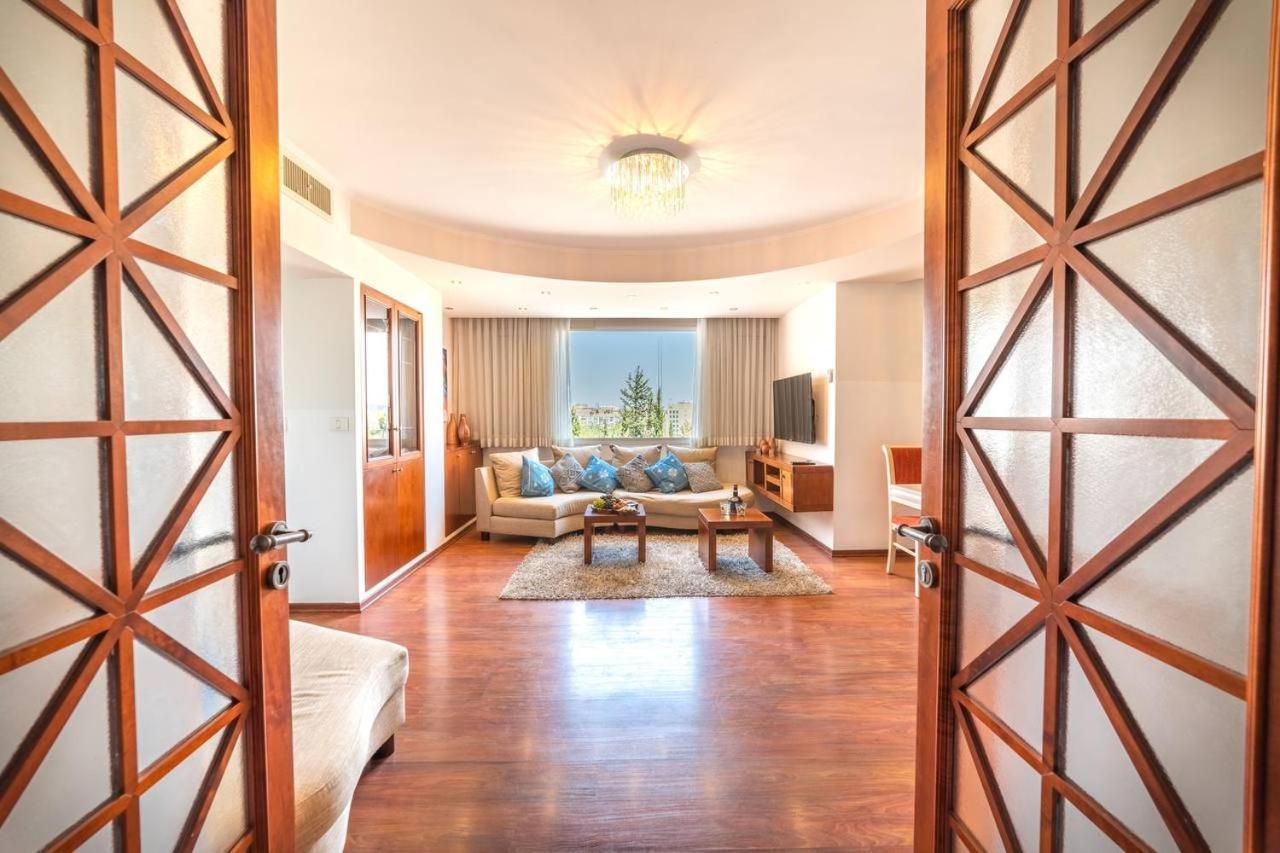 Art Apartment In Mamila - Art & View Baitulmaqdis Luaran gambar