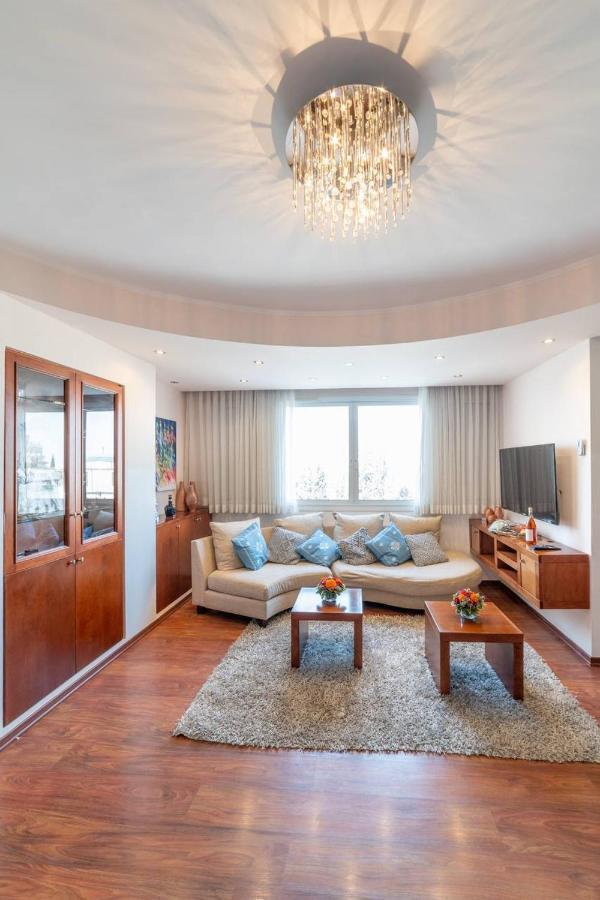 Art Apartment In Mamila - Art & View Baitulmaqdis Luaran gambar